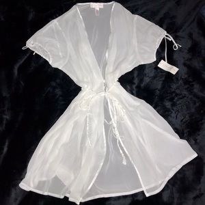 Oscar De La Renta cover up!